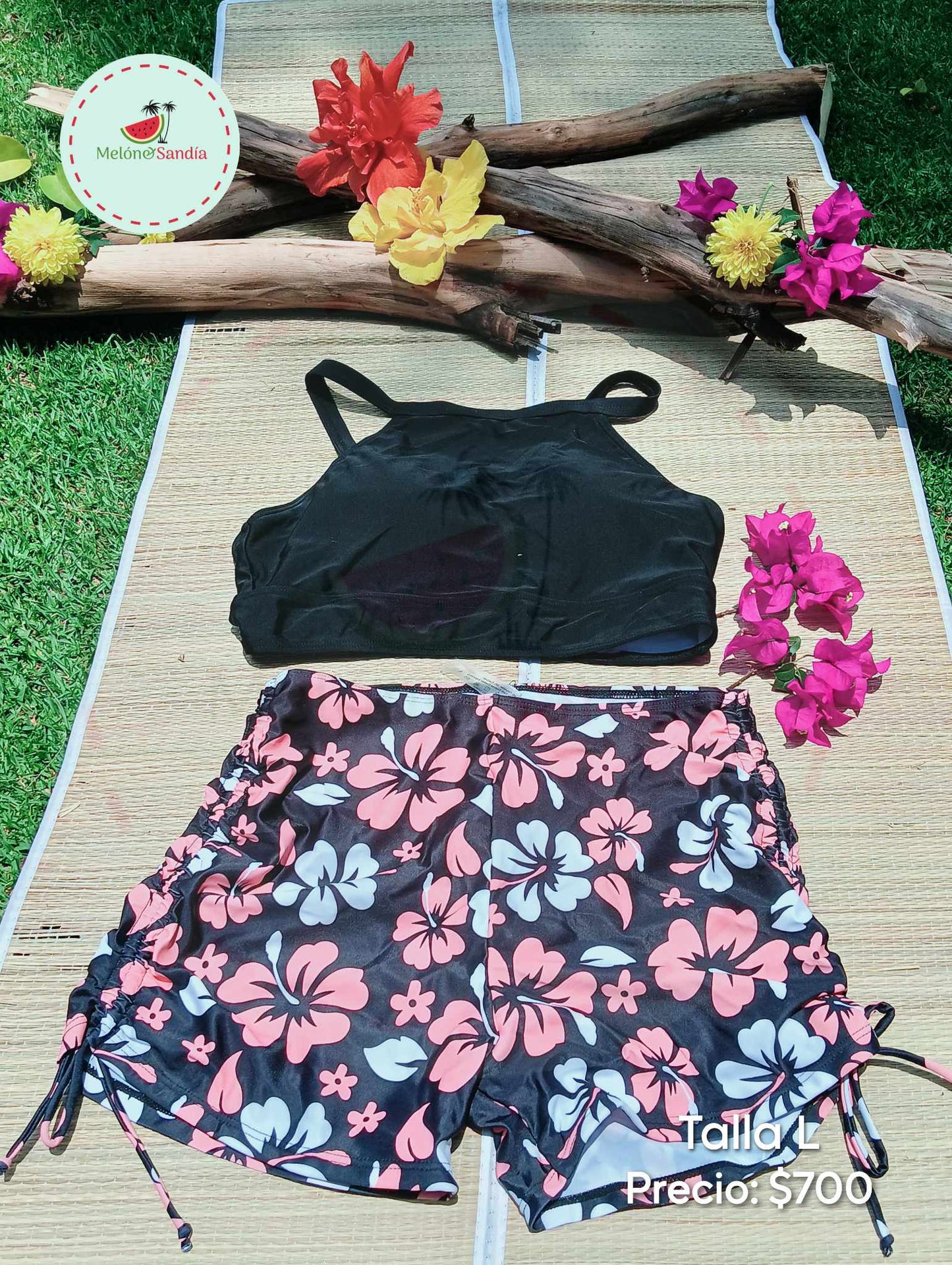 Bikini Flores Top y Short