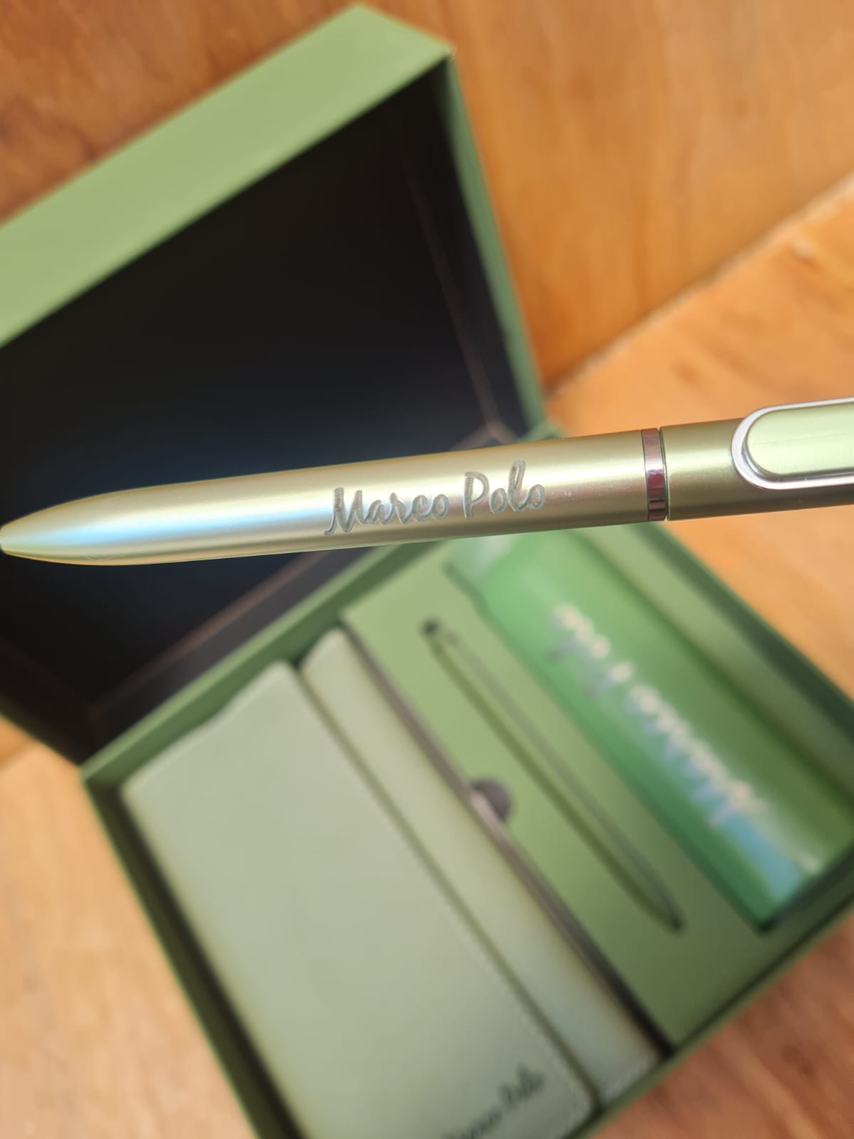 Set de regalo - termo-bolígrafo-libreta